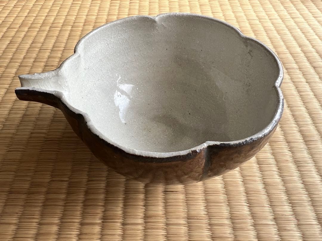 片口鉢　櫨山窯　直径13cm 高さ7.7cm