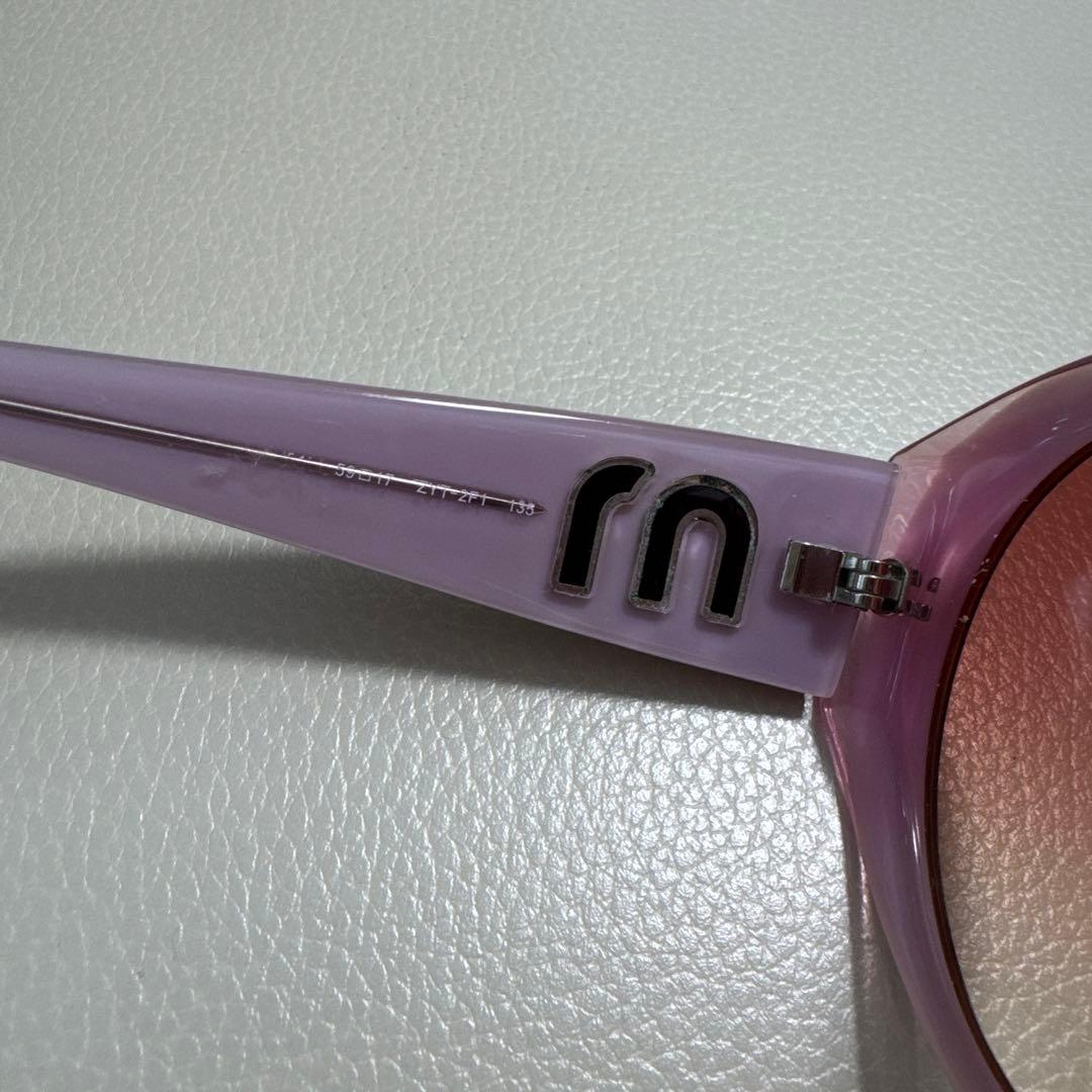 MIU MIU ラウンド型サングラス ピンク グラデーション