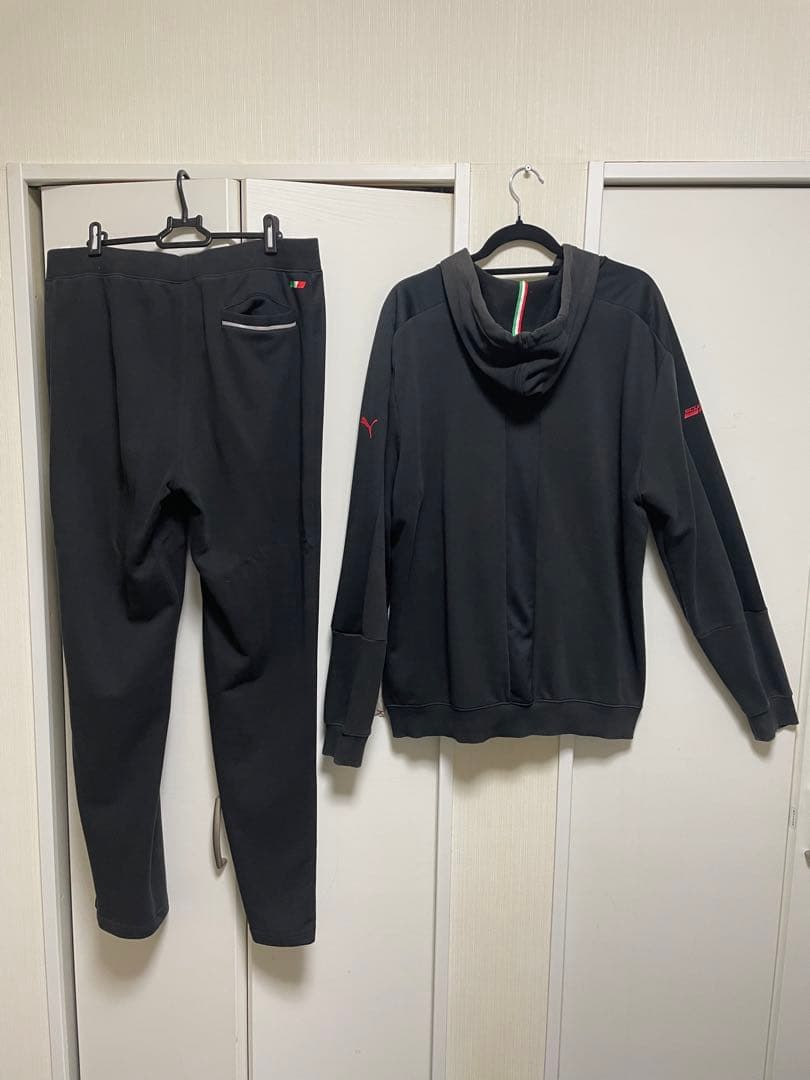 PUMA Ferrari フルジップフーディとパンツのジャージ上下セット XL