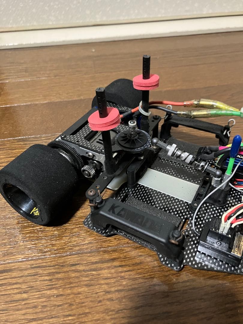 カワダ　M300GT カーボンシャーシ　受信機以外のメカ付きkawada 中古