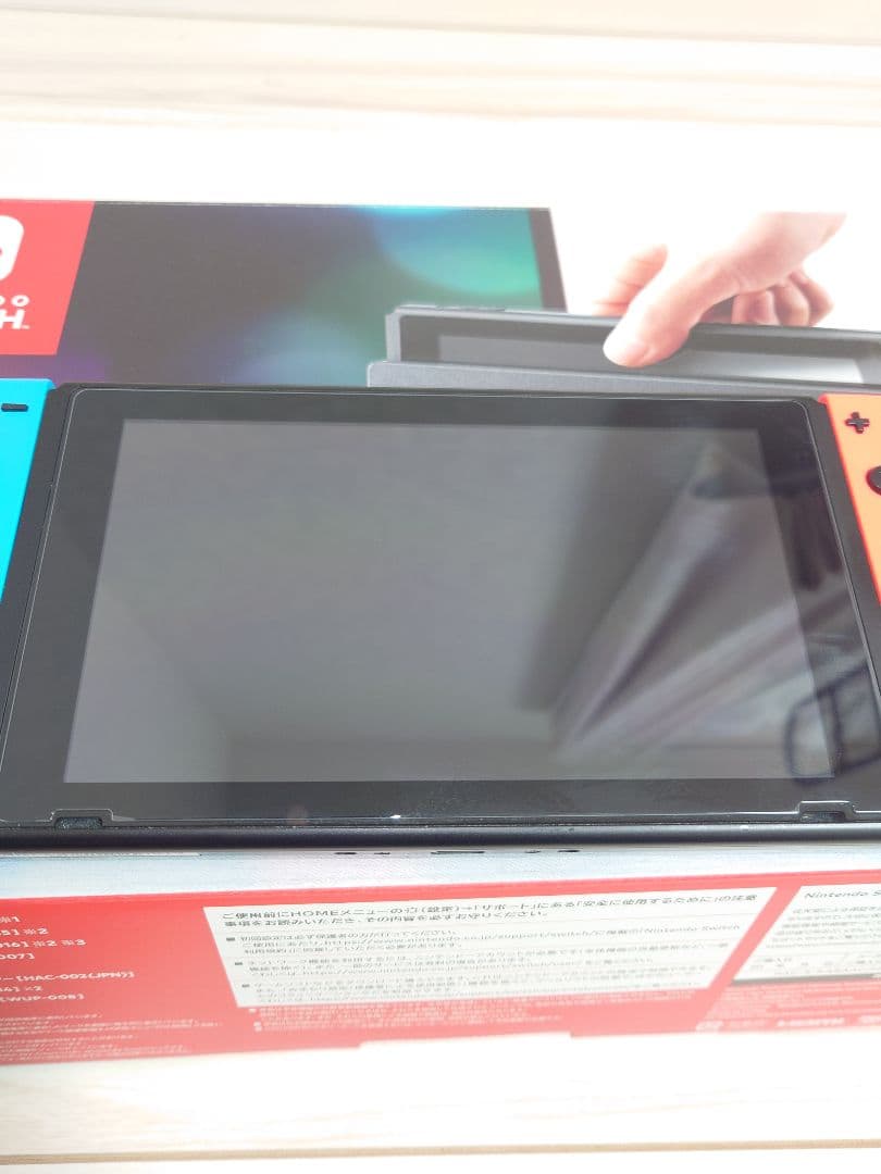 Nintendo Switch 本体 　純正付属品・箱あり