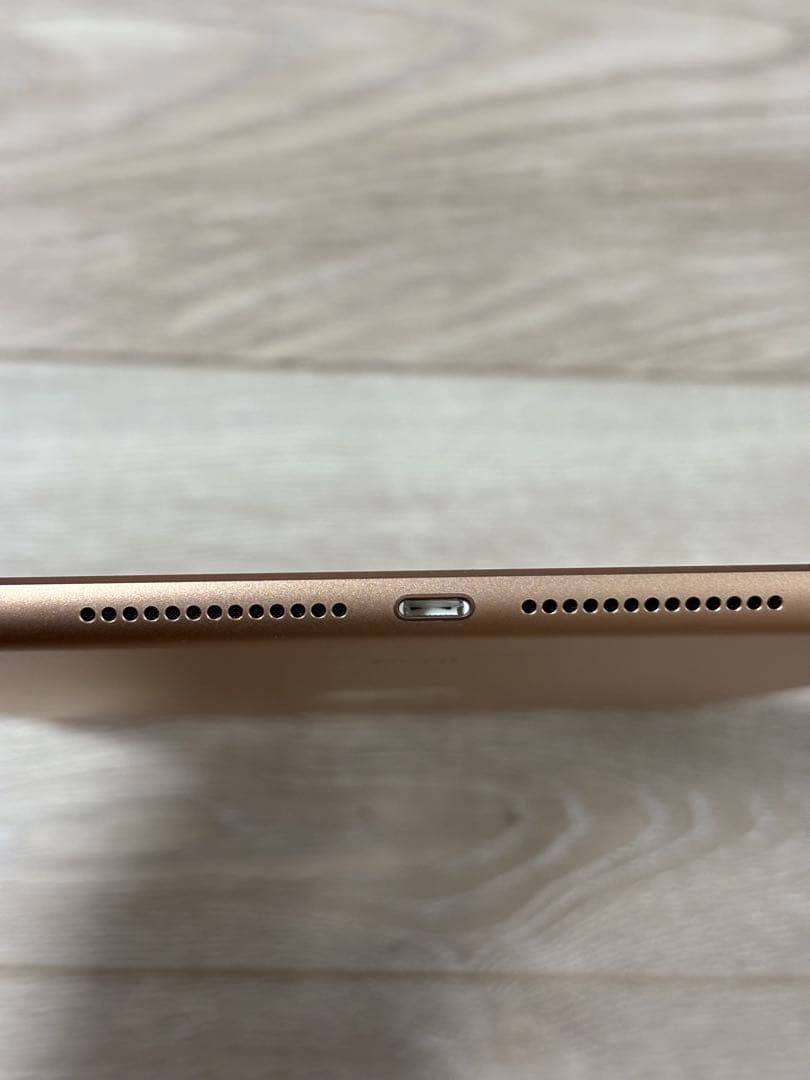 iPad本体 Apple iPad (6th Generation) 32GB Wi-Fi