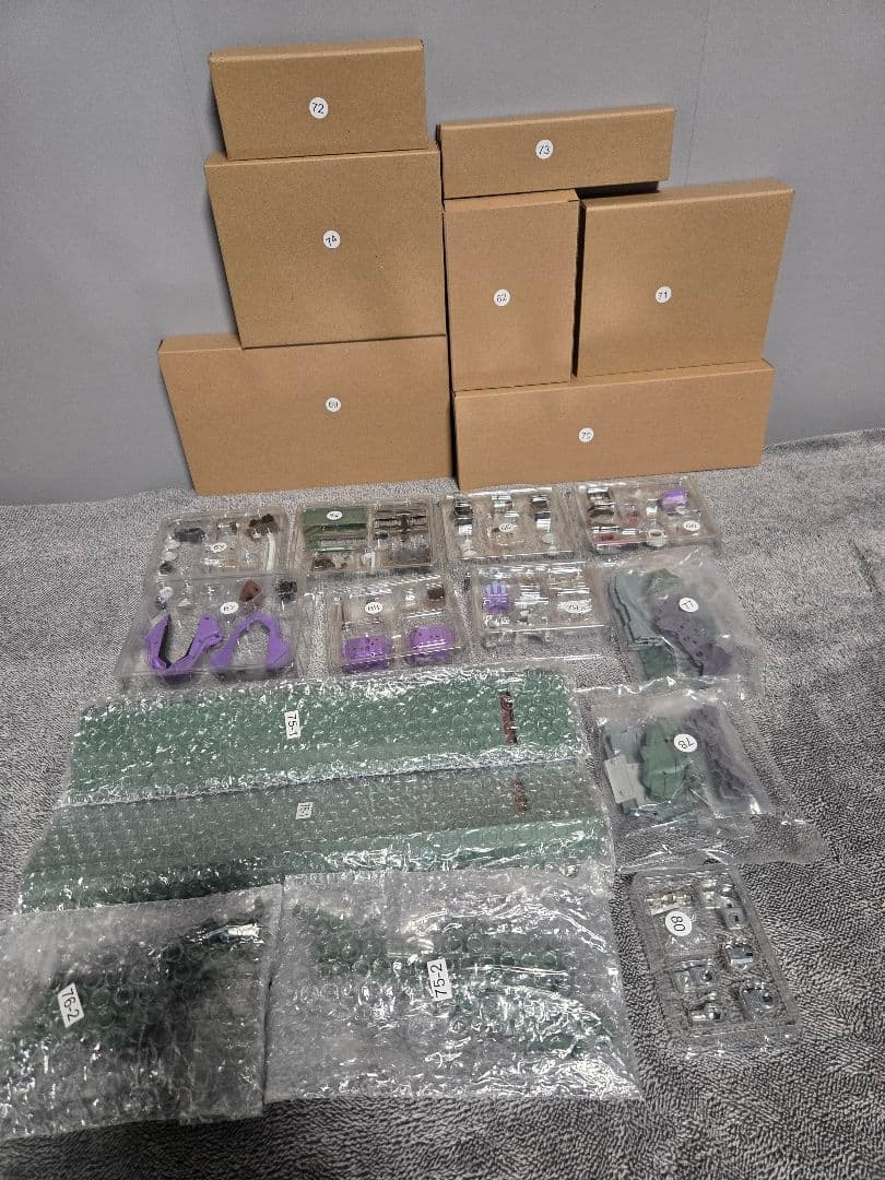 デアゴスティーニ　未組立　エヴァンゲリオン初号機1～100号オプションフルセット
