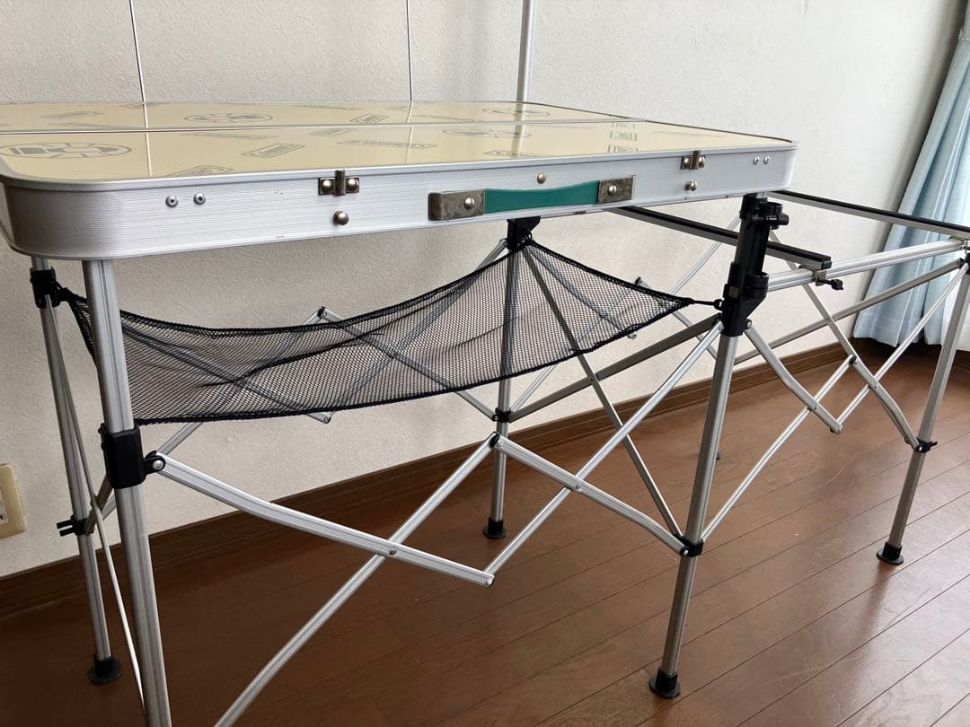 ✨状態良✨ Colemanコンパクトキッチンテーブル‼️ ランタンポールが特徴‼️