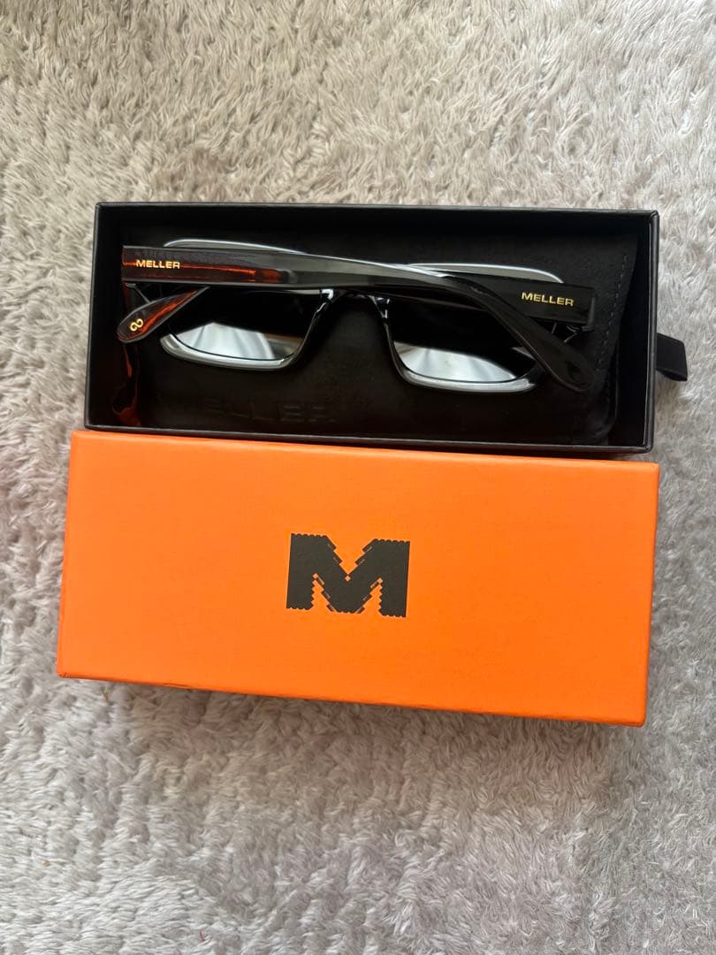 MELLER 『新品』 レディース・メンズ　ブラック　サングラス