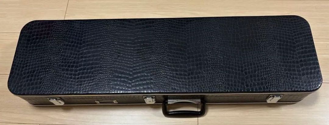 沖縄三線（天然蛇皮）ケース、三線用台、チューニング、カバー有