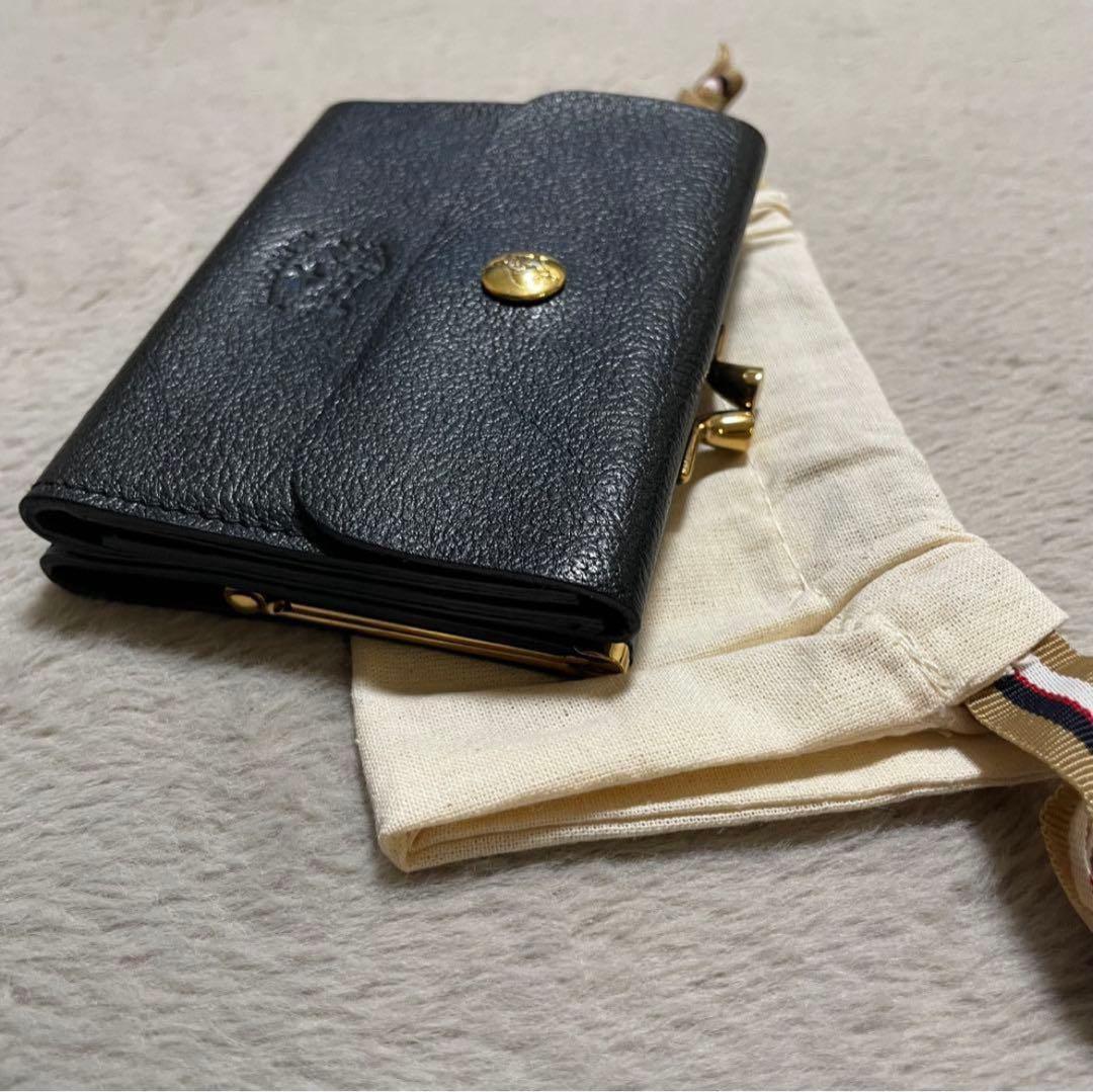 ✨新品 ✨イルビゾンテ IL BISONTE 黒 三つ折り 財布 ロゴ型押し