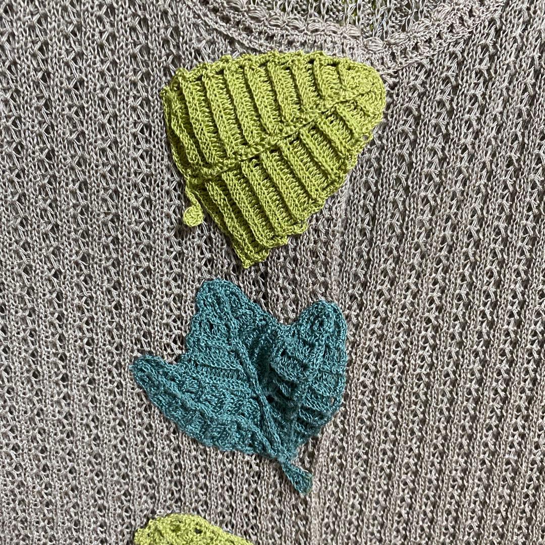 花と葉の刺繍 グレー ニットカーディガン