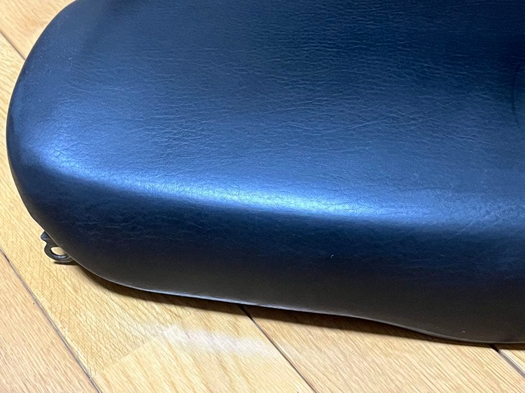 グラストラッカービッグボーイシート