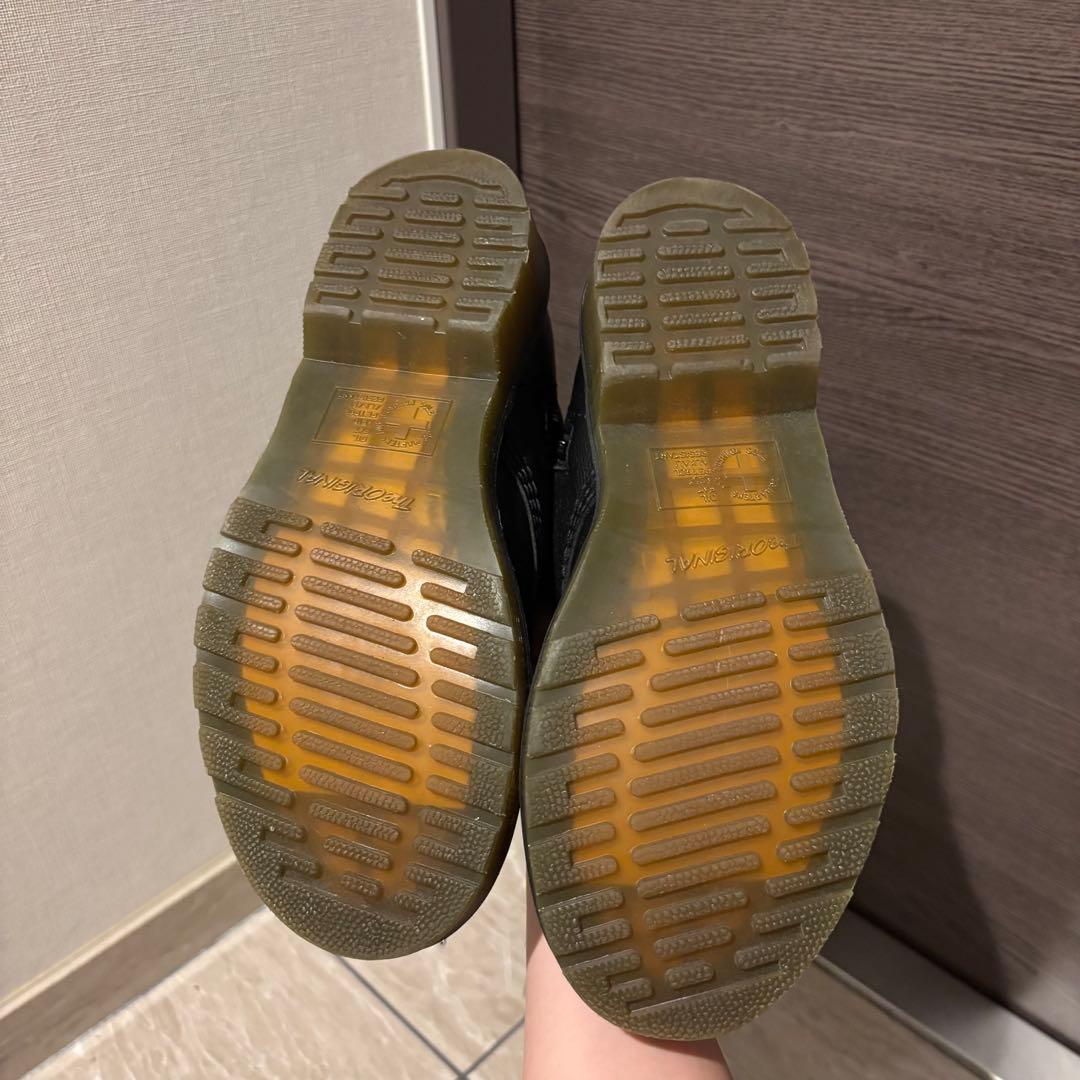【(=^ェ^=)商品】Dr.Martens 20ホールブーツ