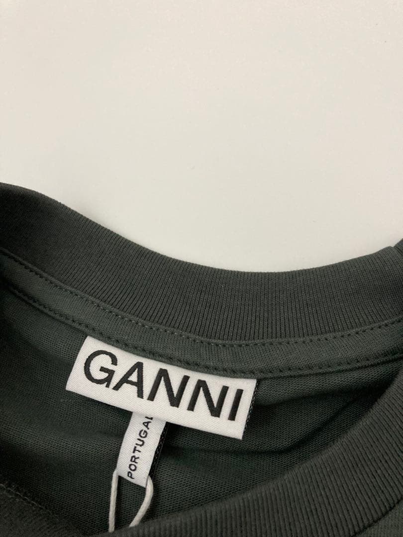 GANNI グレー 半袖Tシャツ ピンクロゴ