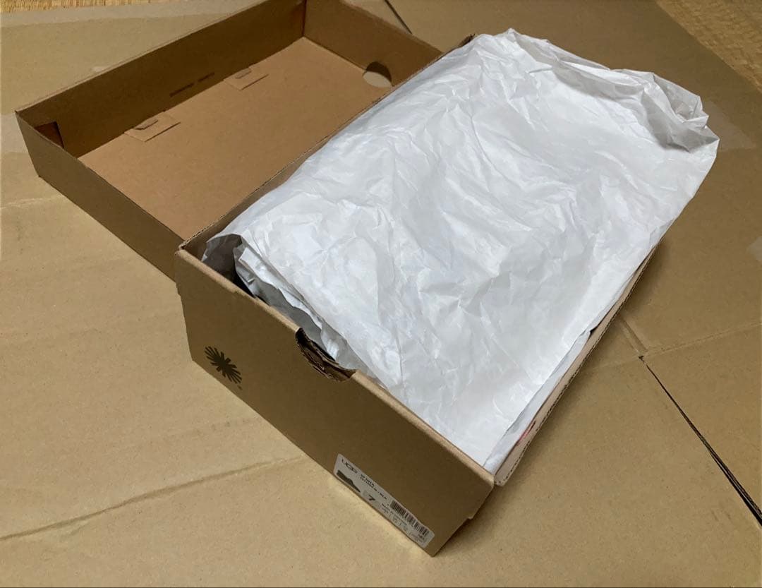 UGG W NITA ブラック 7サイズ　24cm