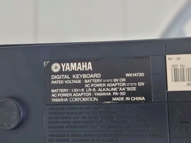 Yamaha 電子ピアノ 76鍵 黒 WK14720 NP-30