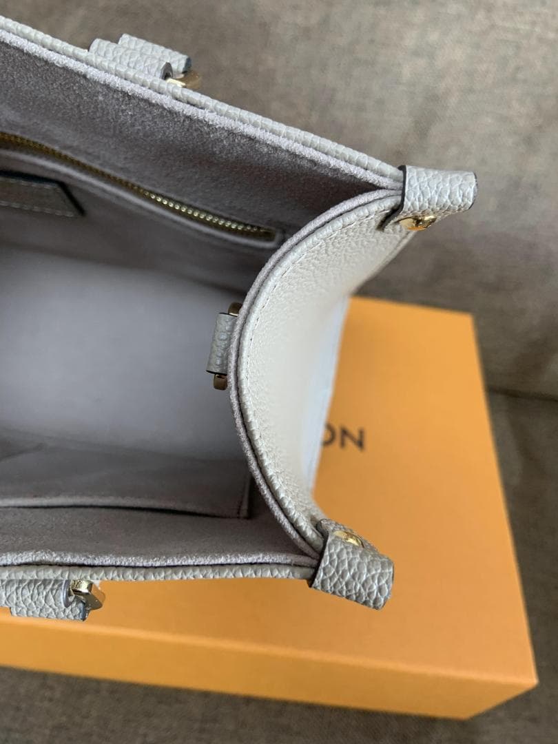 Louis vuitton バイカラー モノグラム アンプラントオンザゴー PM
