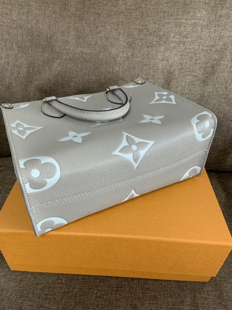 Louis vuitton バイカラー モノグラム アンプラントオンザゴー PM