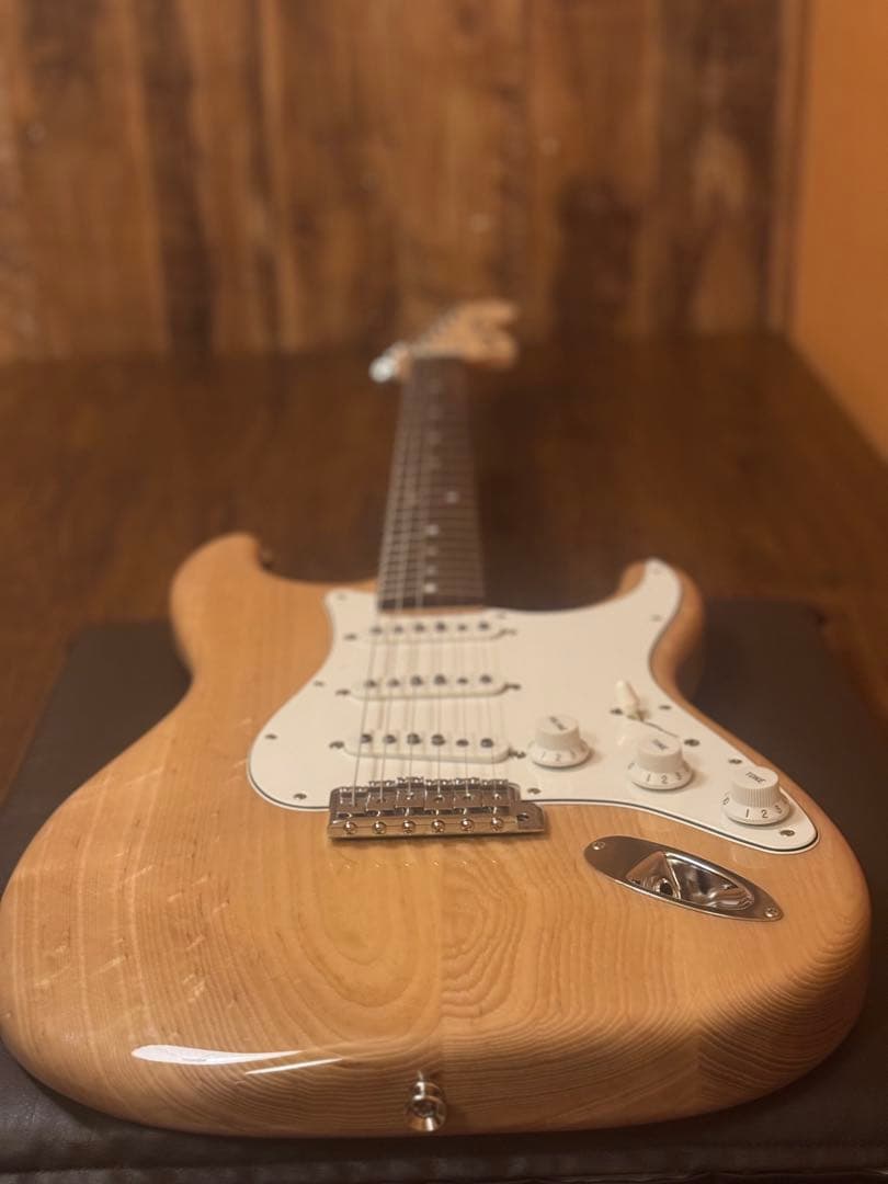 FenderストラトキャスターMade in Japan Heritage70s