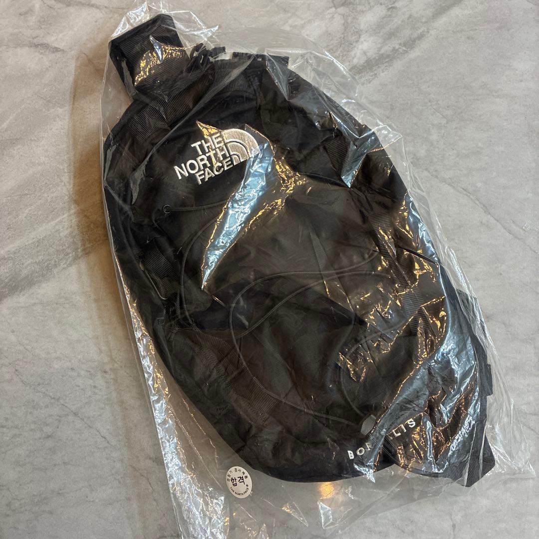 新品　ノースフェイス　ボレリアス　クロスボディ ショルダーバッグ ウエストポーチ