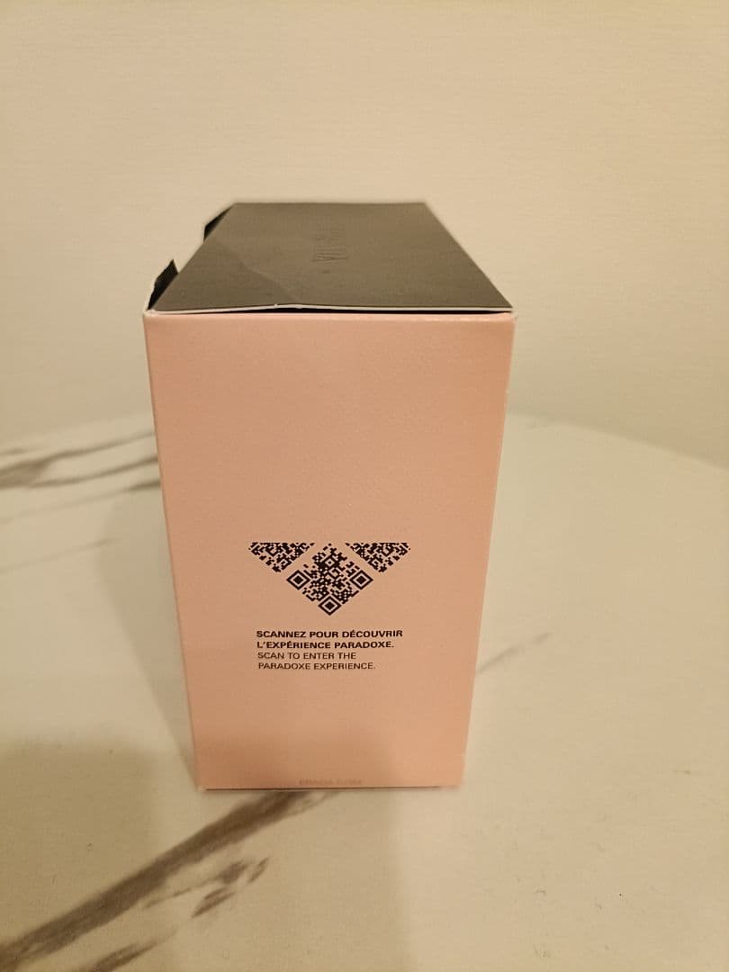 PRADA パラドックス　オーデパルファム