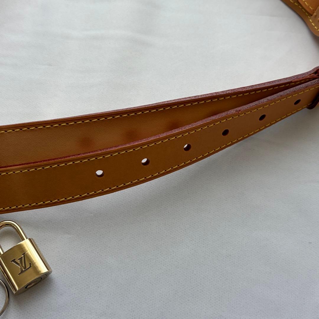 Louis Vuitton モノグラム キーポル・バンドリエール50