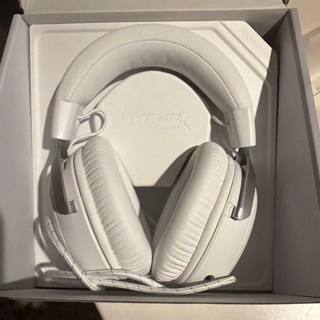 HyperX III cloud ゲーミングヘッドセット ホワイト