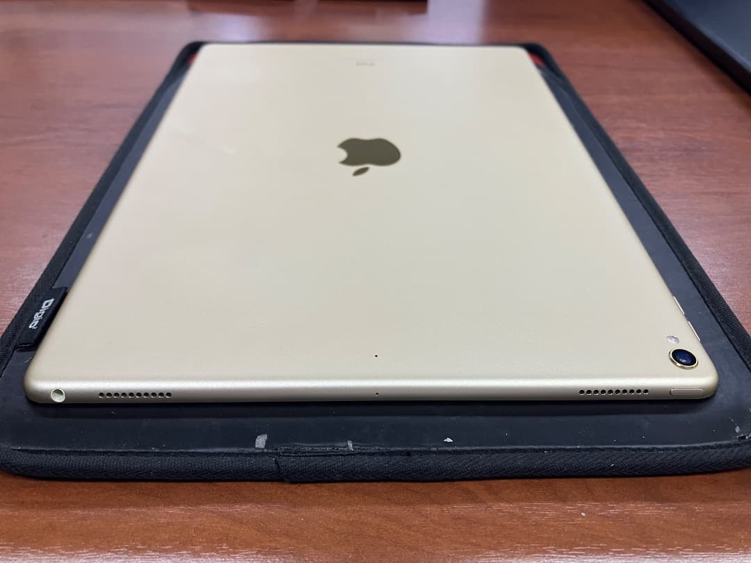 Apple iPad Pro 12.9 第2世代 A1670 WiFi 64GB
