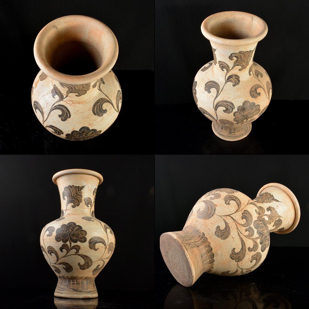 中国　磁州窯白磁　鉄絵花卉文壷　大壷　C　R5598C