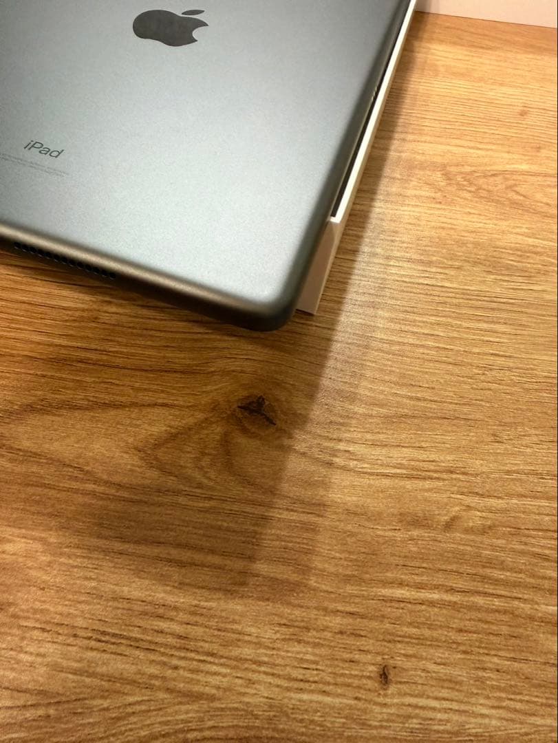 ayu　iPad(第9世代) 64GB 美品