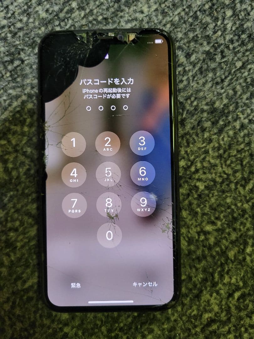iPhone 11 Pro スペースグレー 画面割れ