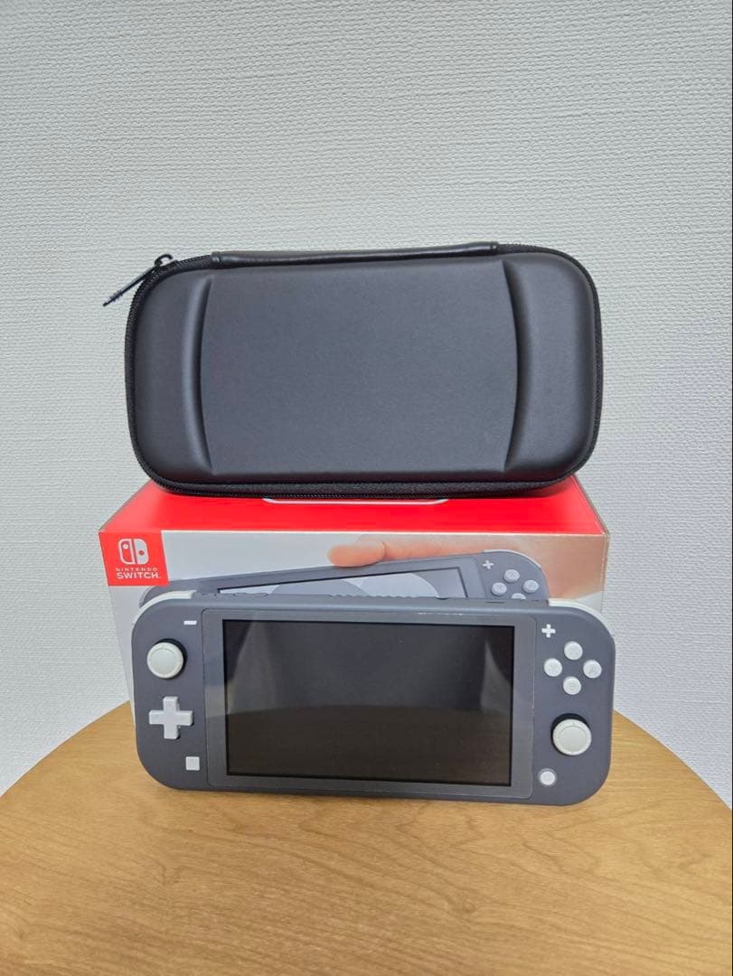 Nintendo Switch Lite グレー　本体＋箱＋収納ケース付き