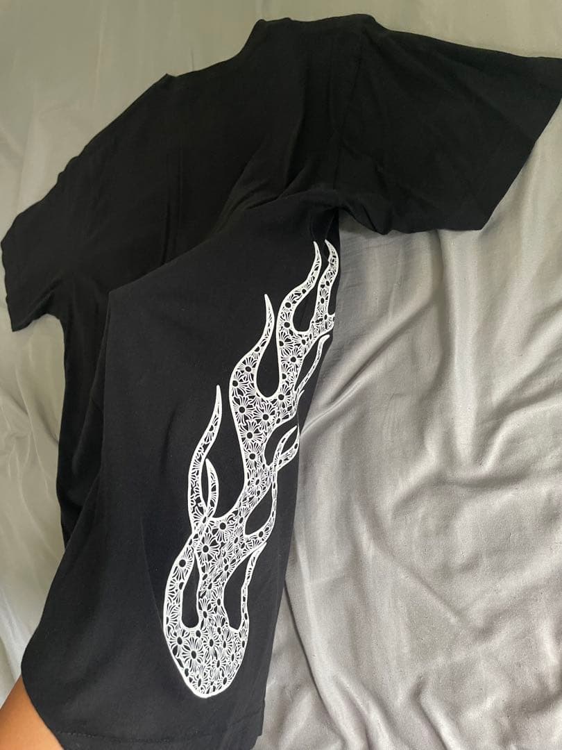 CHROME HEARTS ブラックTシャツ　炎　ファイヤー　サイドデザインML