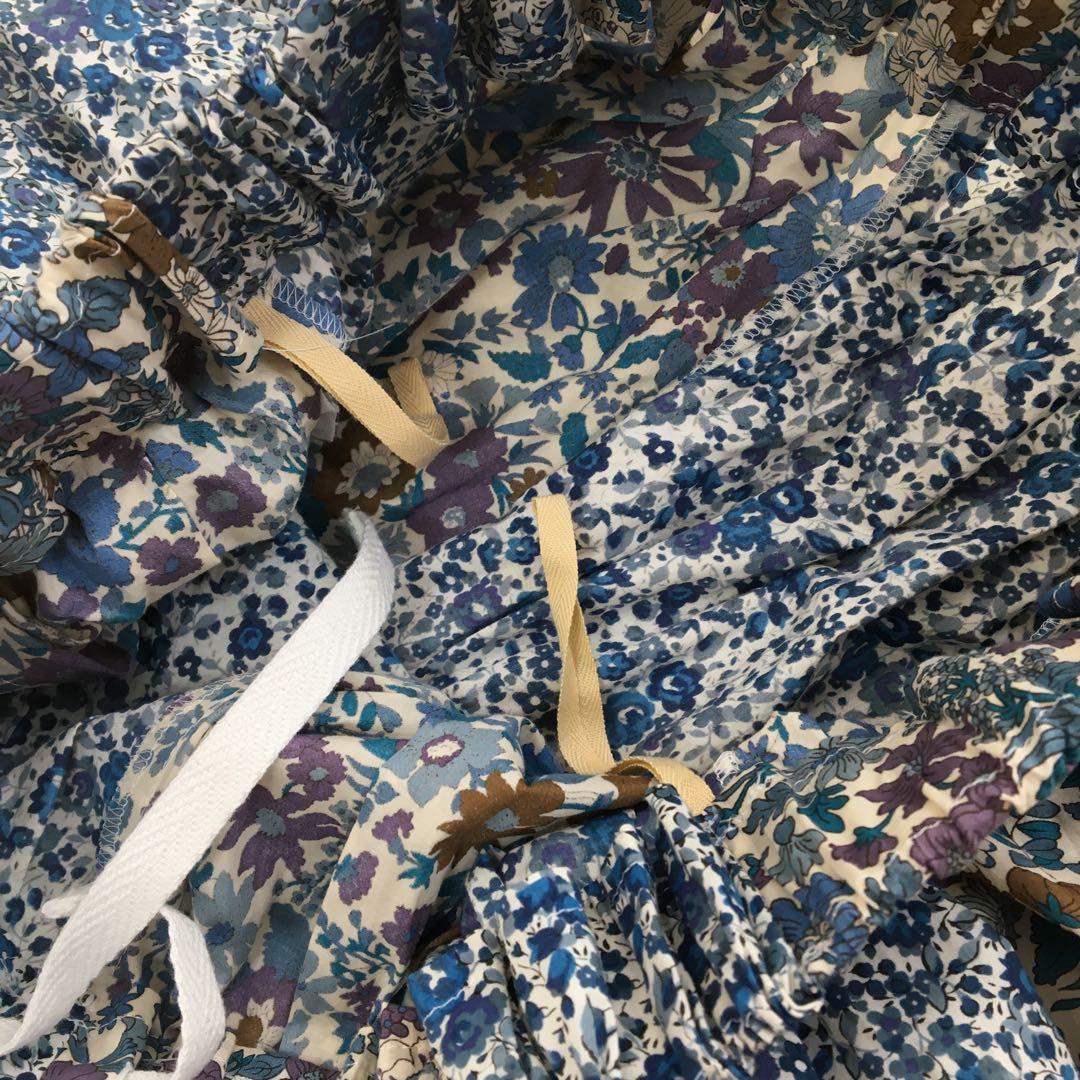 アデュートリステス フレアスカート リバティ パッチワーク 花柄 青 上品 美品
