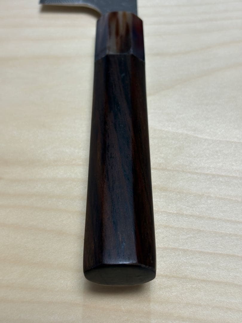 二唐刃物 三徳包丁 槌目水牛紫檀八角柄 180mm 粉末ハイス SG STRIX