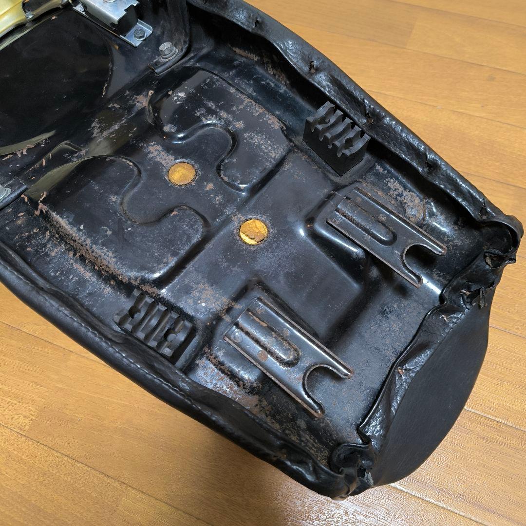 SR400 シート 純正 YAMAHA バイクシート 1JR 2型