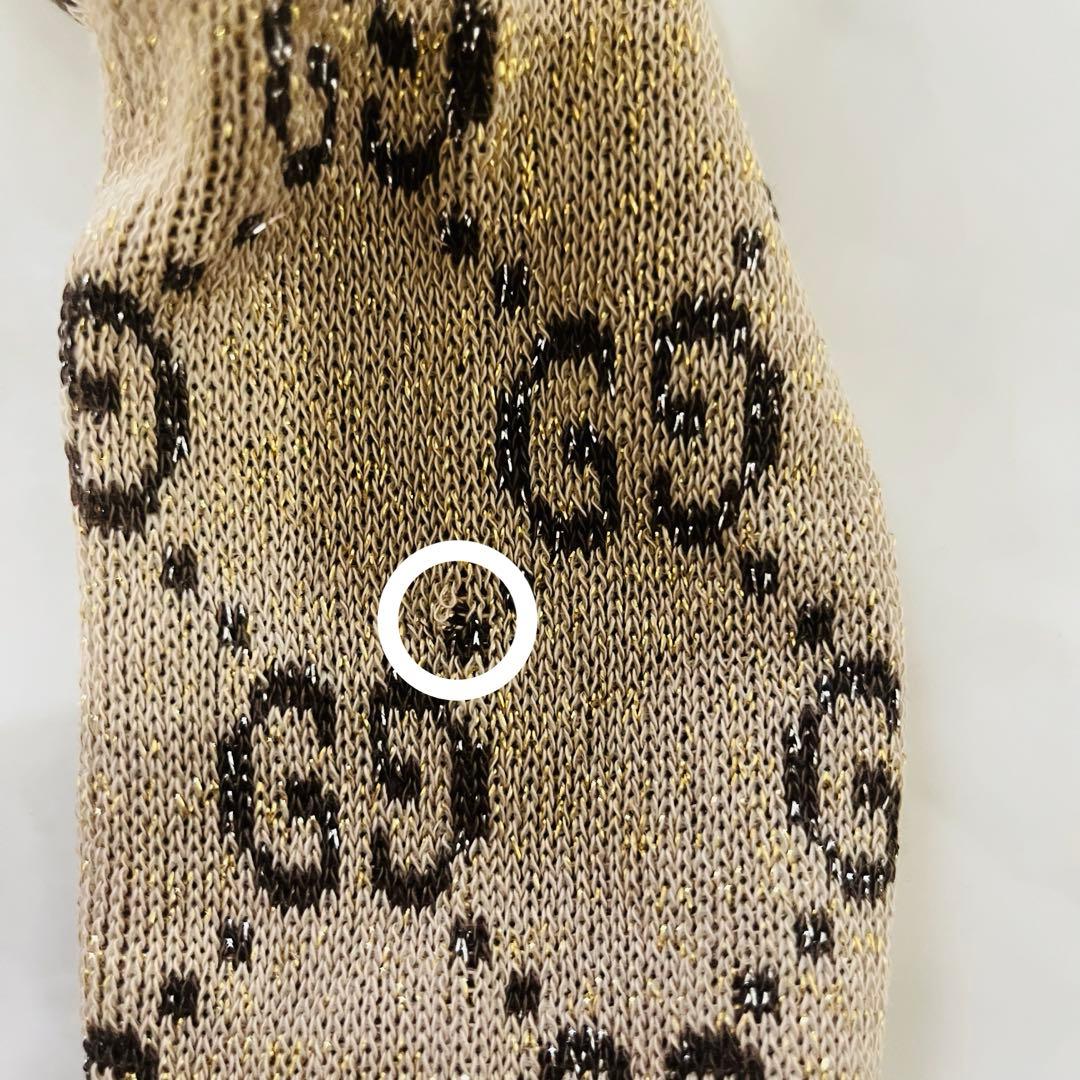 【新品同様】GUCCI GGロゴベージュラメソックス 靴下 レディース