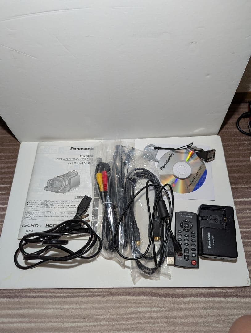 Panasonic HDC-TM300 ビデオカメラ