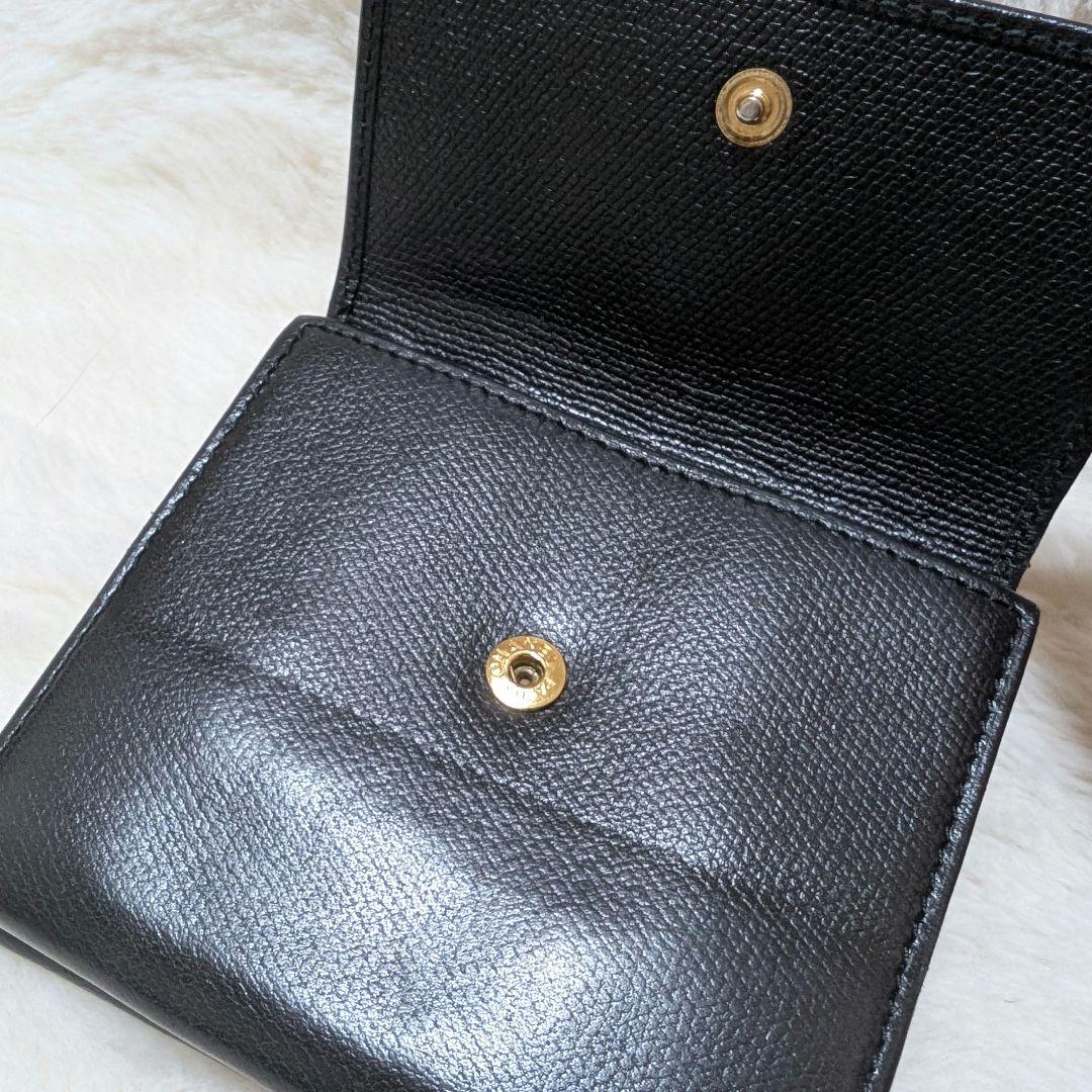 シャネル　CHANEL　ココボタン　ブラック　二つ折り　財布