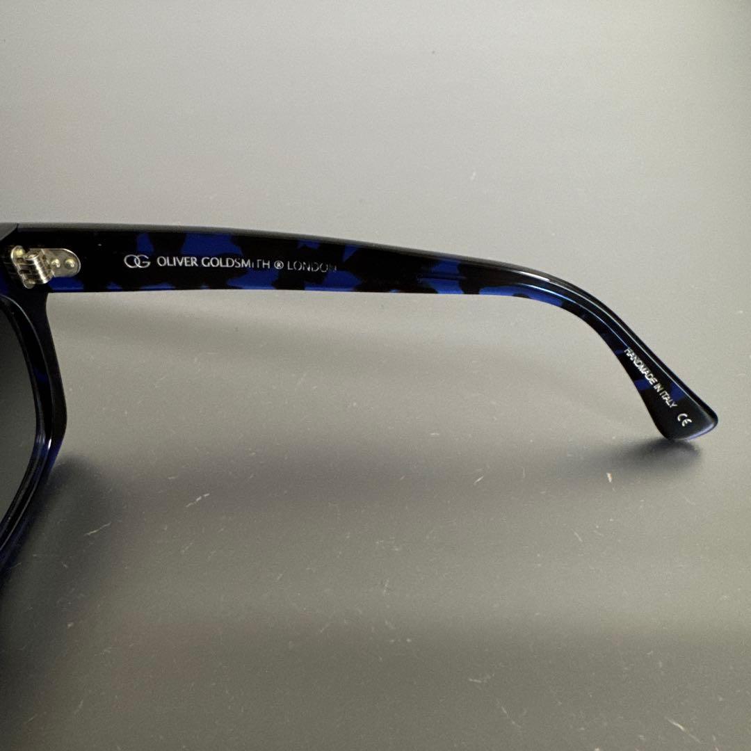 OLIVER GOLDSMITH COMMANDANT(1964)サングラス