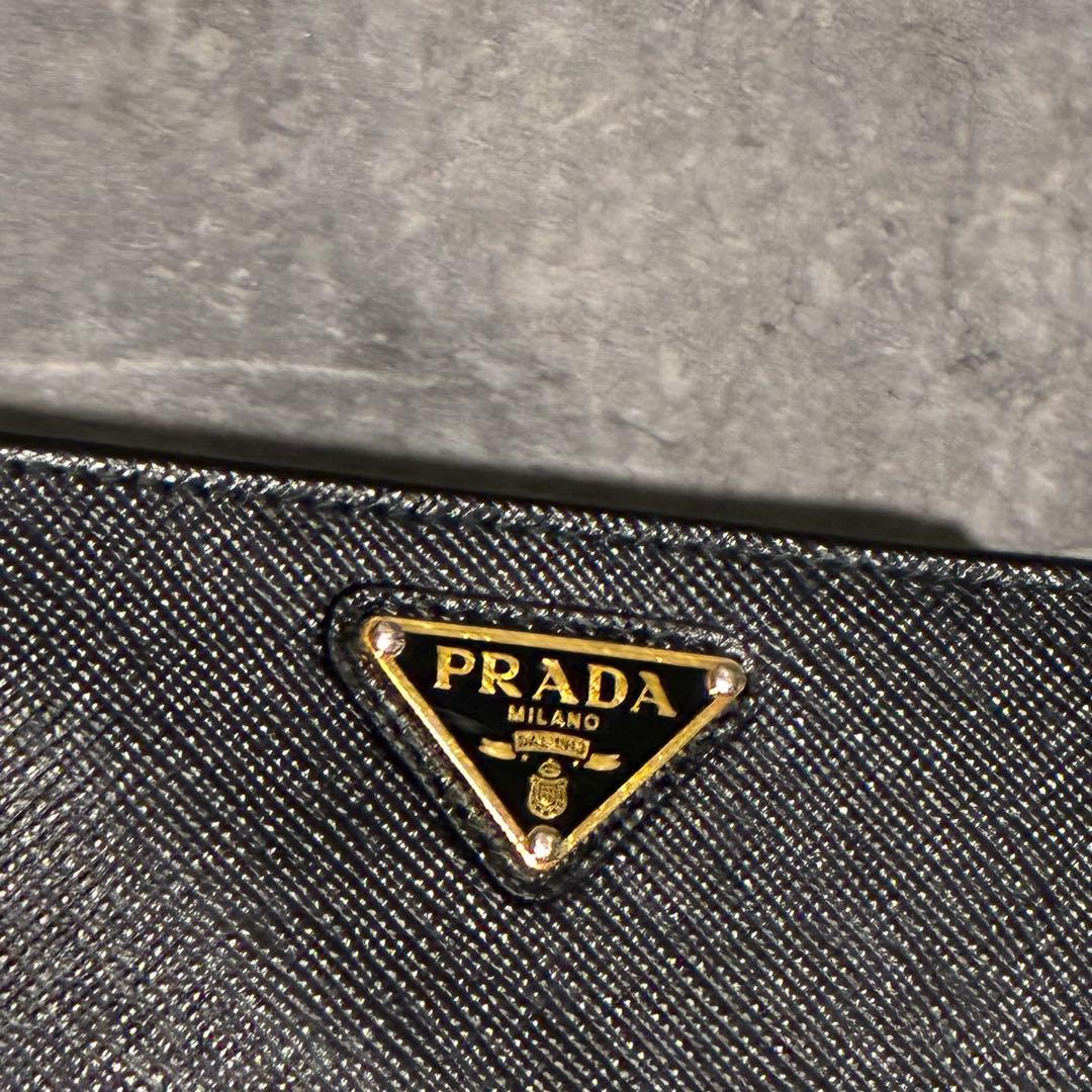 PRADA 財布　サフィアーノレザー
