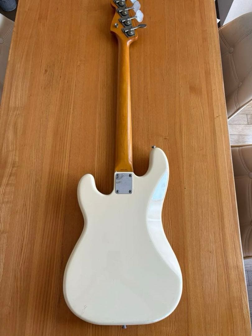 Fender Japan プレシジョンベース　Eシリアル オリンピックホワイト