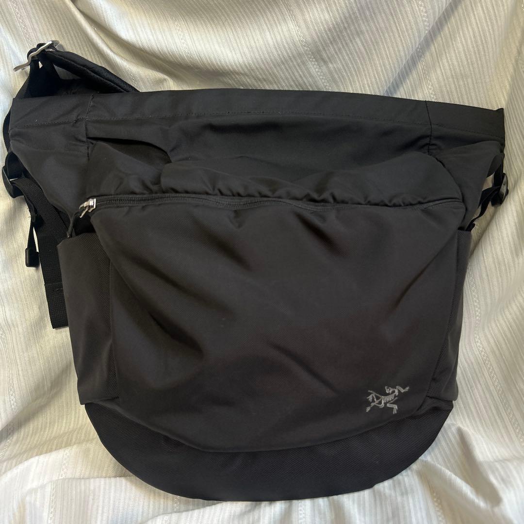 ARC'TERYX MISTRAL 16 ショルダーバッグ