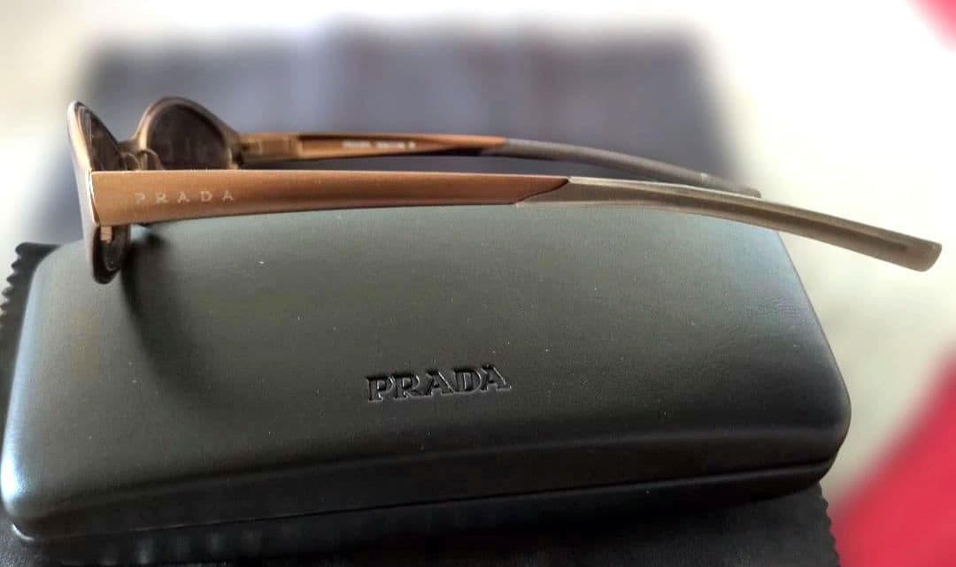 90s〜00s アーカイブ PRADAサングラス SPR66A ケース保証書付