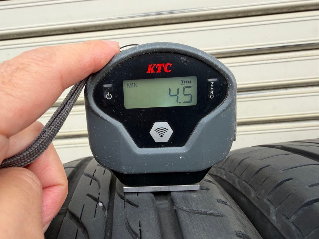 しんちゃん 155/65R14 ノーマル 22年製 BS ネクストリー