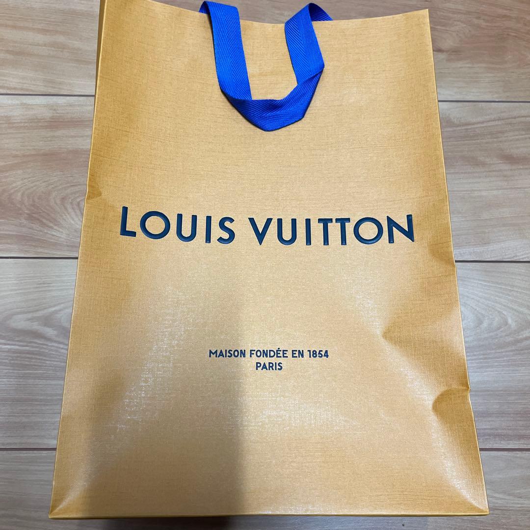 LOUIS VUITTON ライトブルー マフラー
