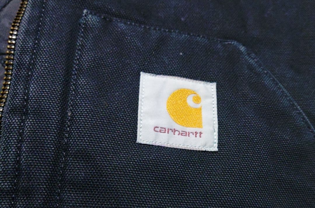 ■Carhartt 【ブラック】ダック ベスト