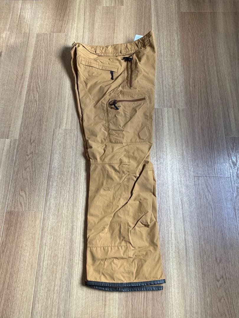 taiga0712専用 VOLCOM/ボルコムスノーボードウェア上下セット