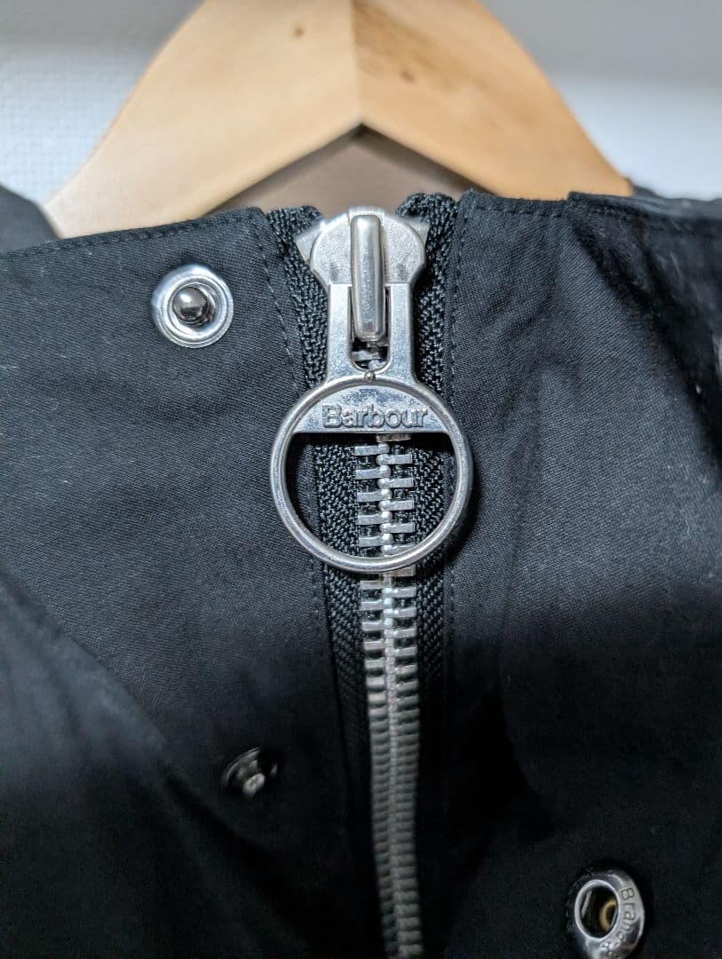 Barbour ブラック ナイロンフードコート 38 M
