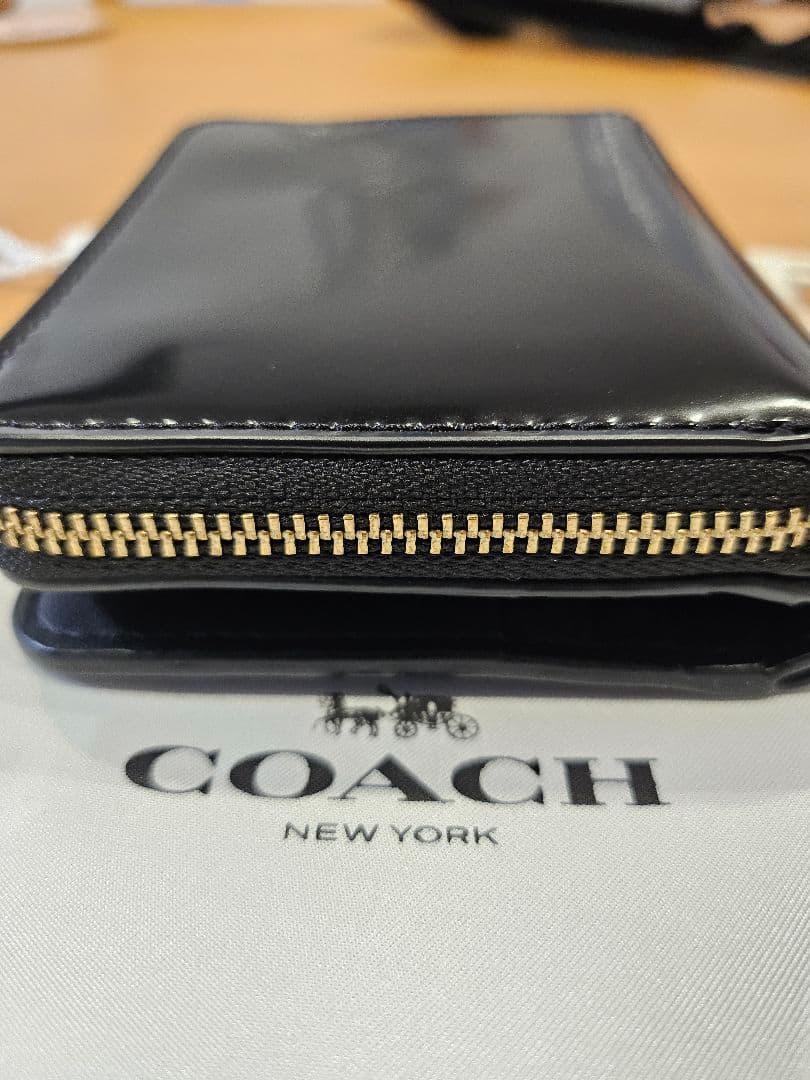 COACH エッセンシャル ビルフォールド ウォレット・チャーム 財布