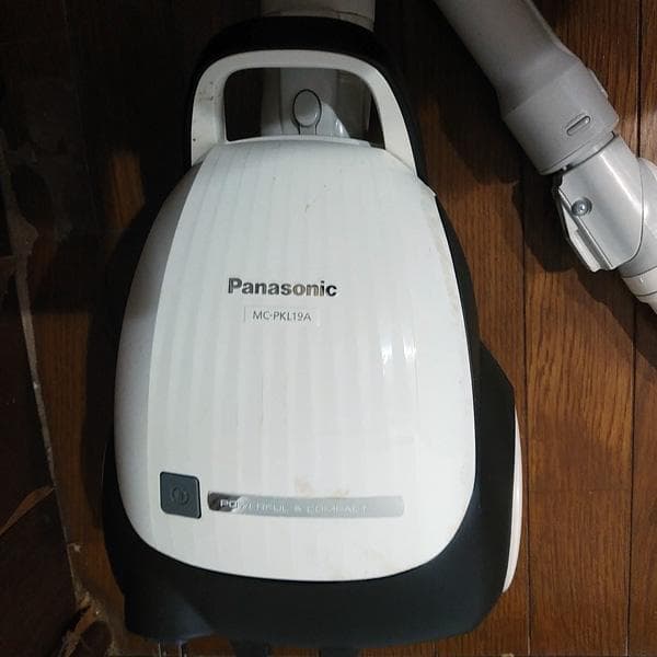 電気掃除機 Panasonic MC-PKL 19A-W 紙パック式掃除機
