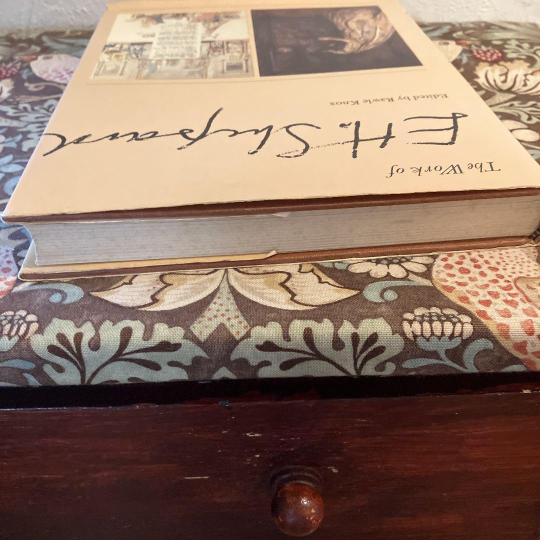 洋書 The Work of E H, Shepard