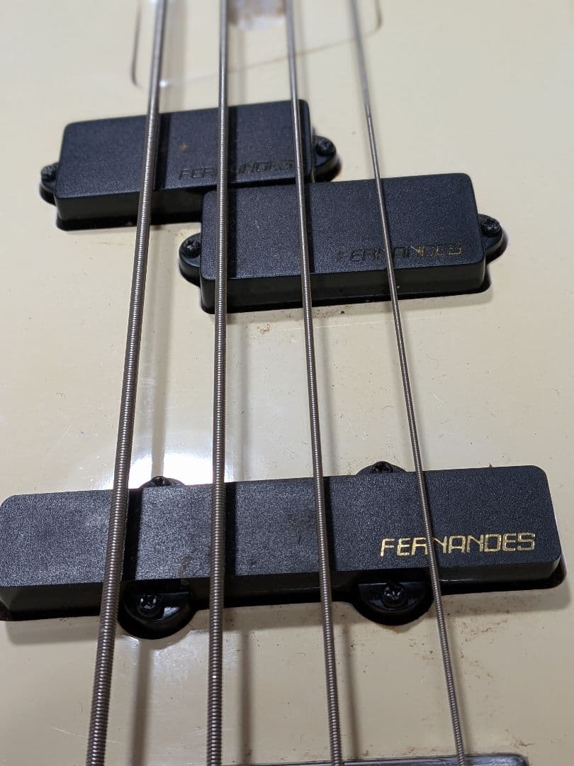 FERNANDES エレキベース 4弦 アイボリー